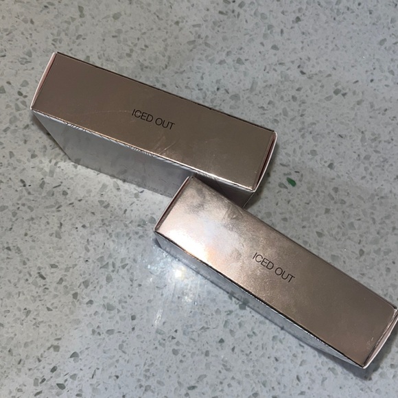 Anastasia Iced Out Highlighter - Picture 3 of 4